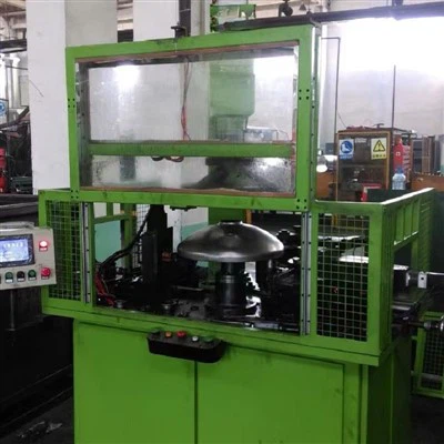 Liner Tank Rotary Vágógép
